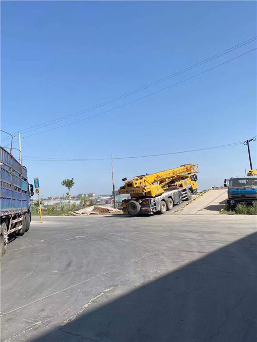 金寨县25吨吊车的租赁价格大概是多少？