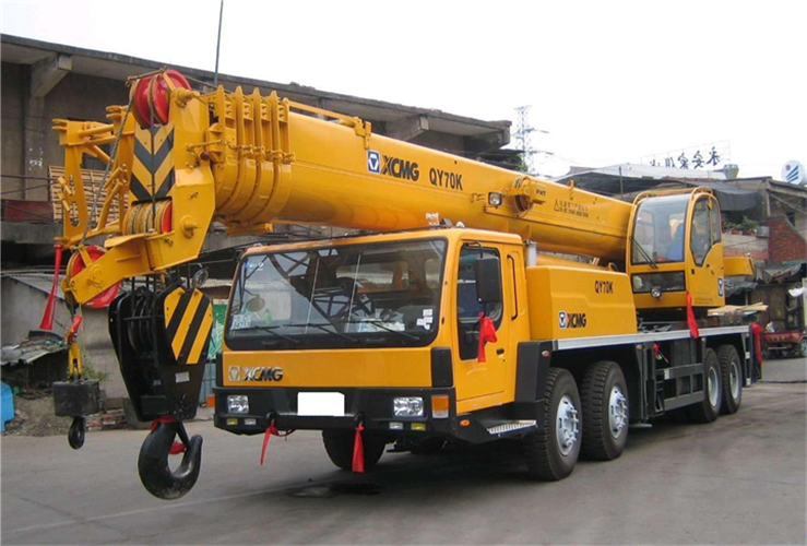 金寨县吊车出租选择重点