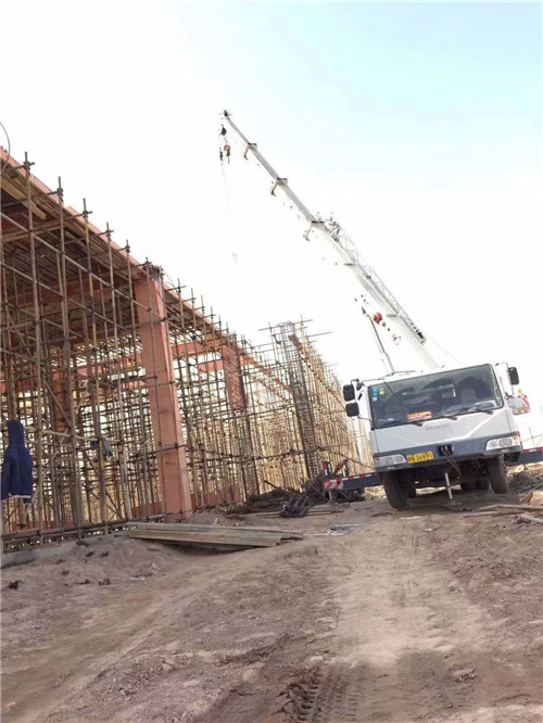 金寨县吊车作业的安全注意事项有哪些？